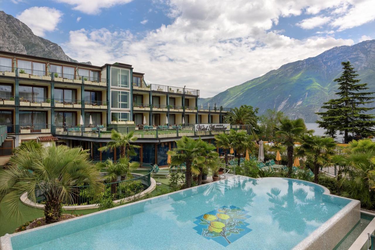 Hotel Alexander Limone sul Garda Exterior photo