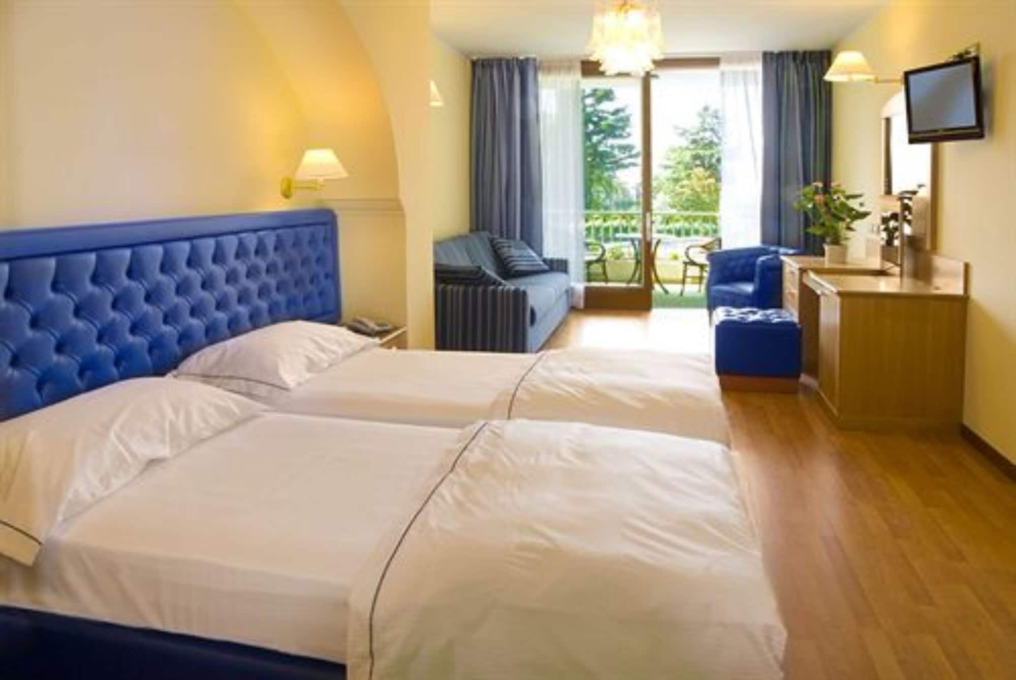 Hotel Alexander Limone sul Garda Exterior photo