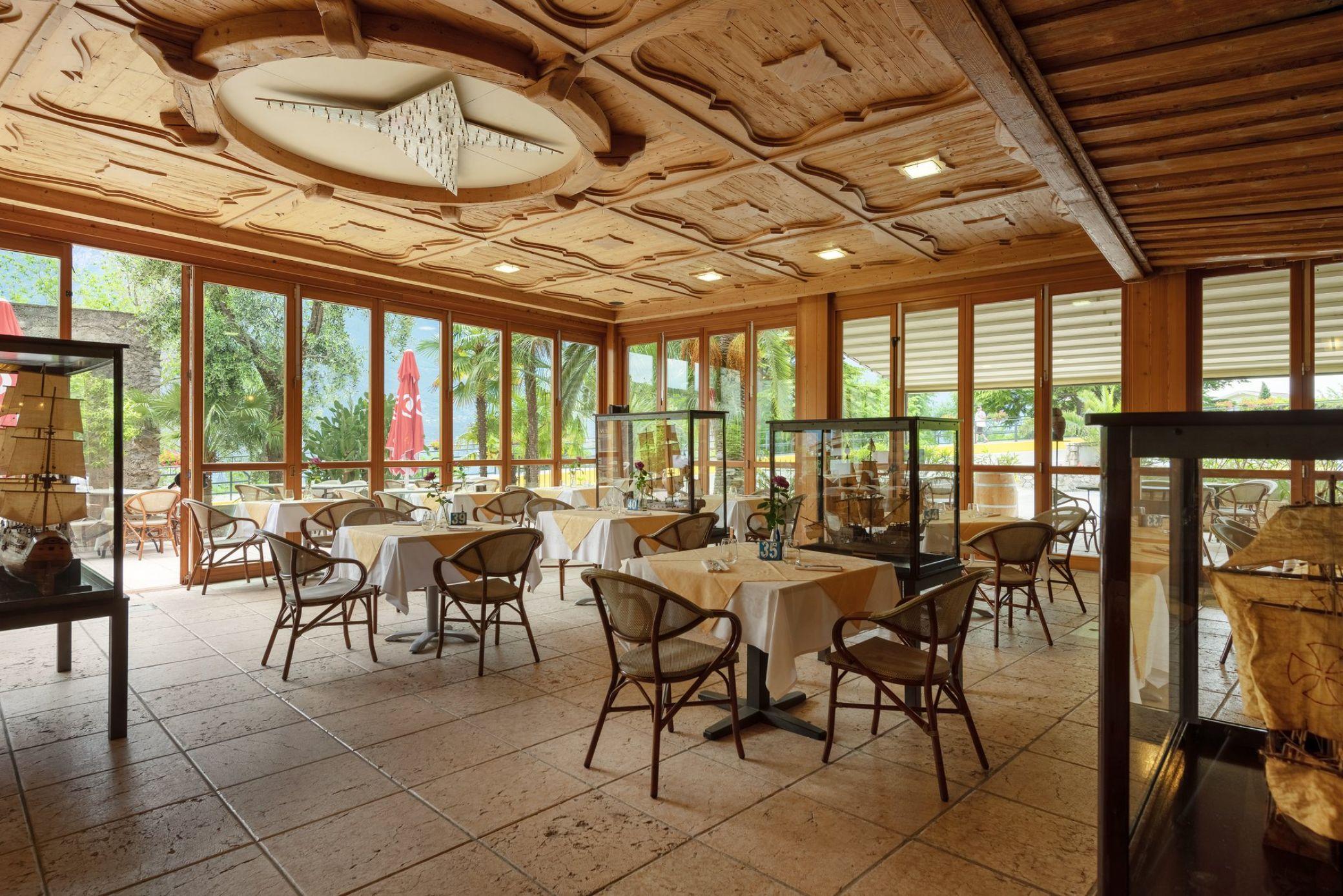Hotel Alexander Limone sul Garda Exterior photo