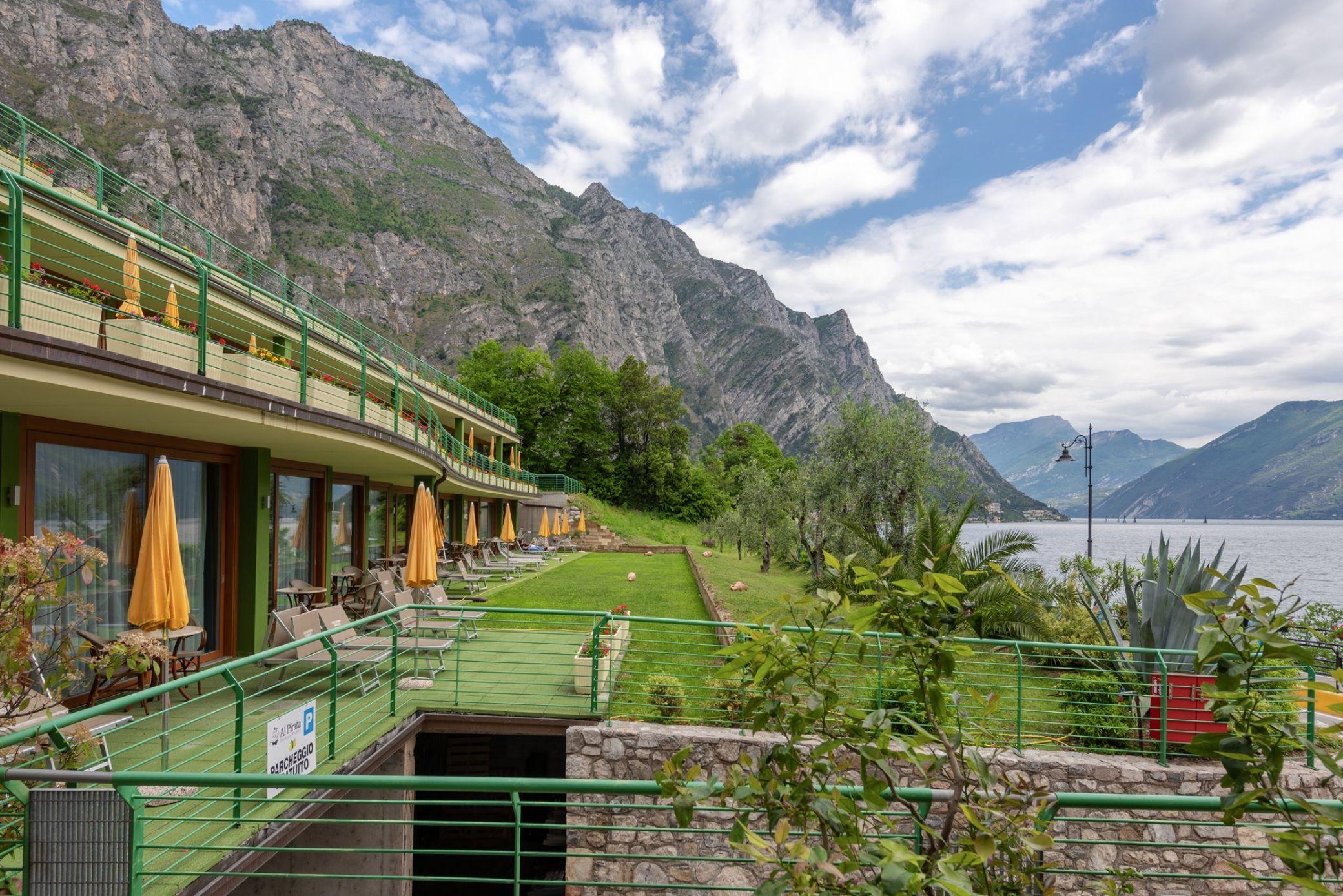 Hotel Alexander Limone sul Garda Exterior photo