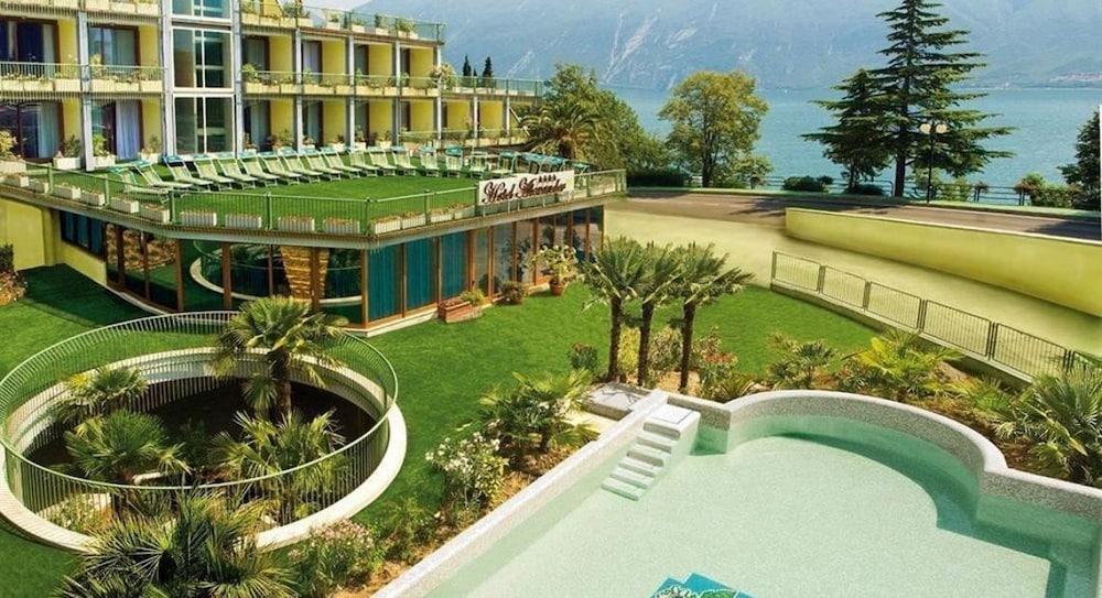 Hotel Alexander Limone sul Garda Exterior photo