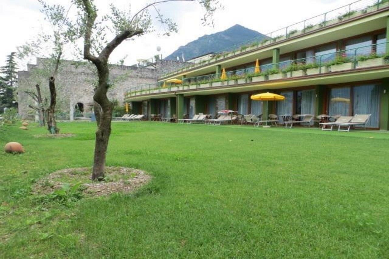 Hotel Alexander Limone sul Garda Exterior photo