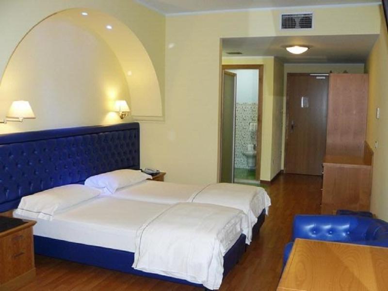 Hotel Alexander Limone sul Garda Exterior photo